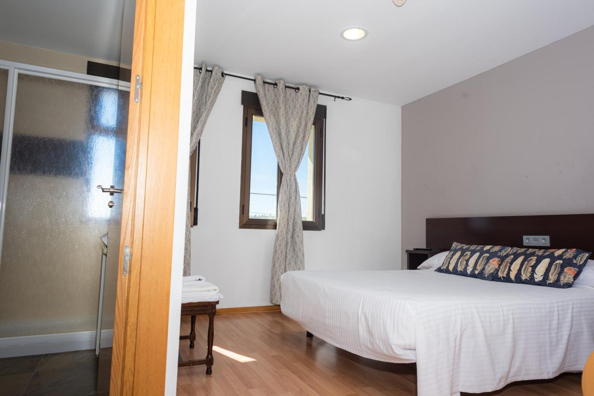 Hostal Venta De Valcorba Soria Eksteriør bilde